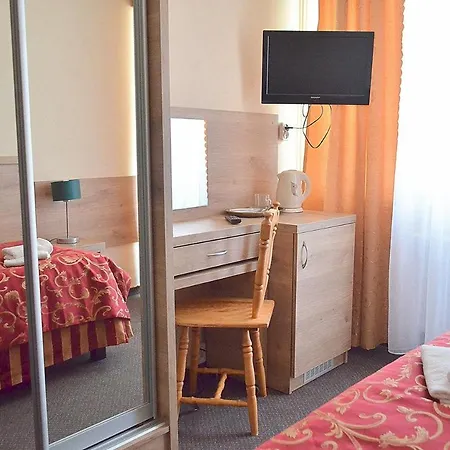 Resort Arka Centrum Rekreacji Wypoczynku I Rehabilitacji *